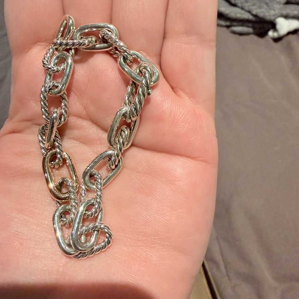Authentic David Yurman DY Madison Chain Bracelet 8.5 mm Sterling with Gold Link - Picture 2 of 5